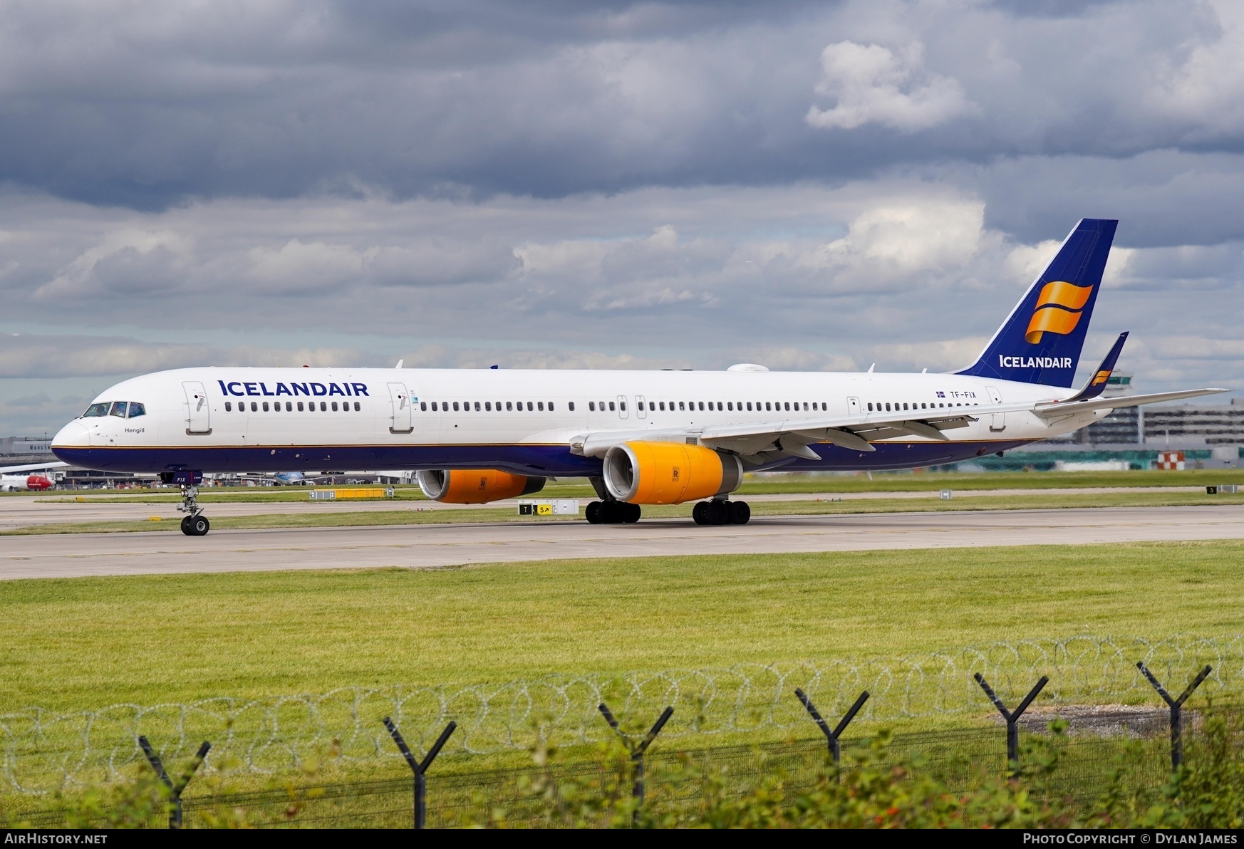 Aircraft Photo of TF-FIX | Boeing 757-308 | Icelandair | AirHistory.net #763595