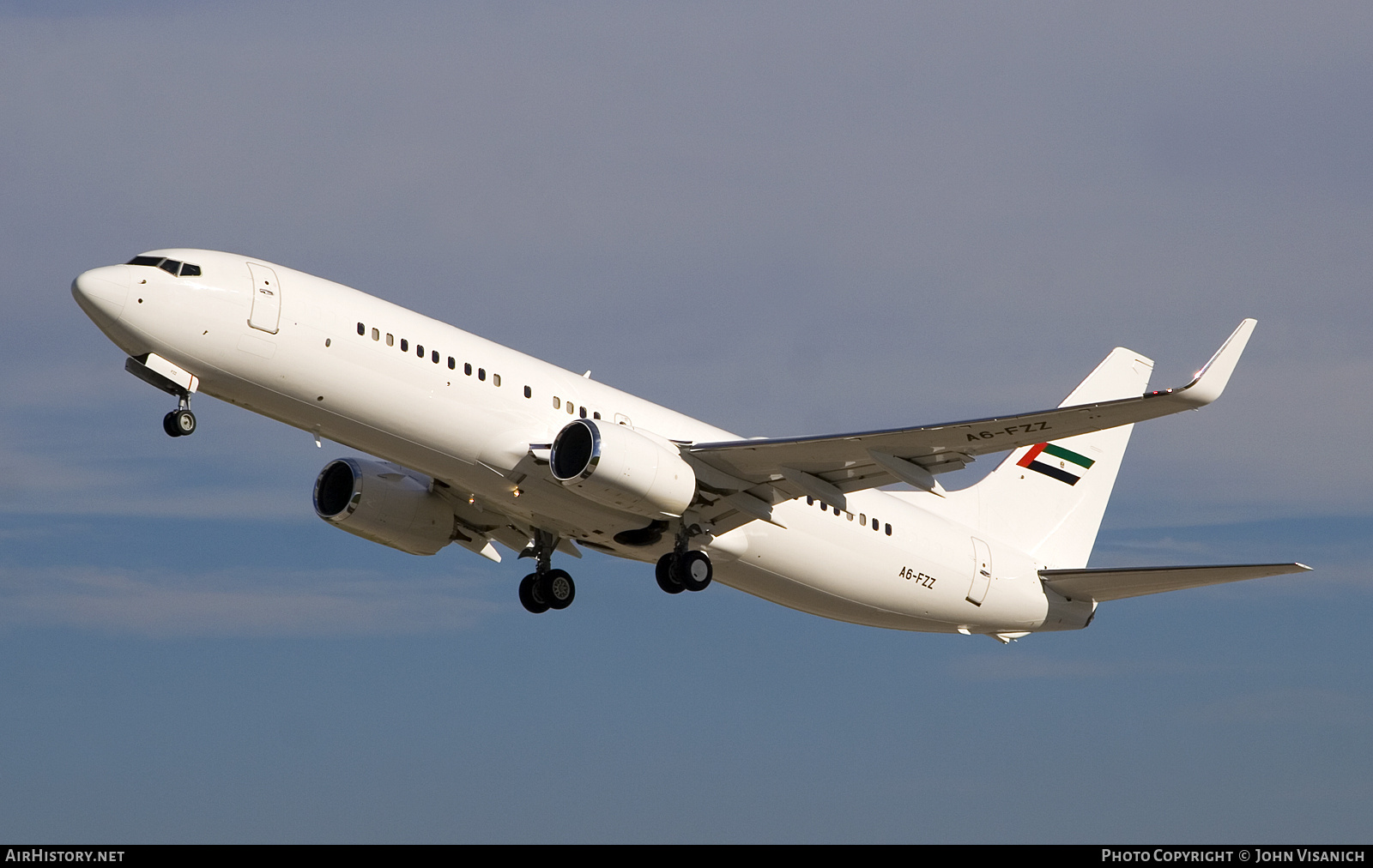 Aircraft Photo of A6-FZZ | Boeing 737-8KN | United Arab Emirates Government | AirHistory.net #763663