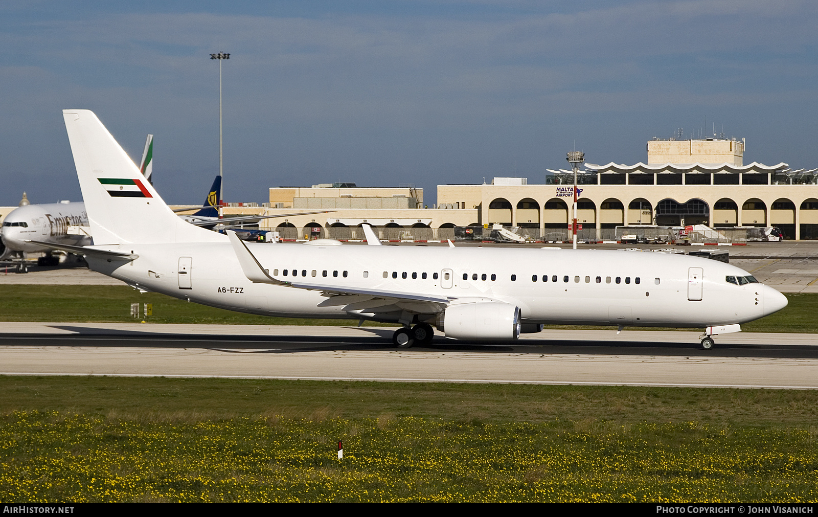 Aircraft Photo of A6-FZZ | Boeing 737-8KN | United Arab Emirates Government | AirHistory.net #763677