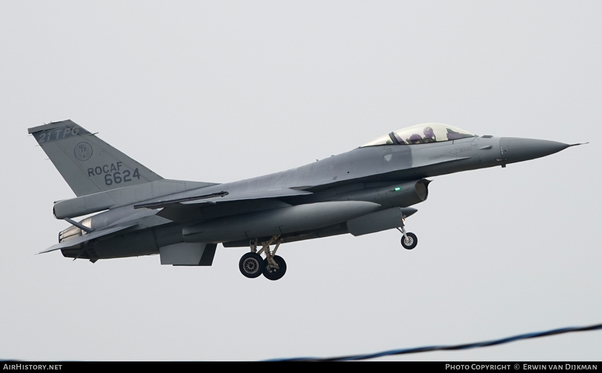 Aircraft Photo of 6624 | Lockheed Martin F-16A-72V Fighting Falcon | Taiwan - Air Force | AirHistory.net #763805
