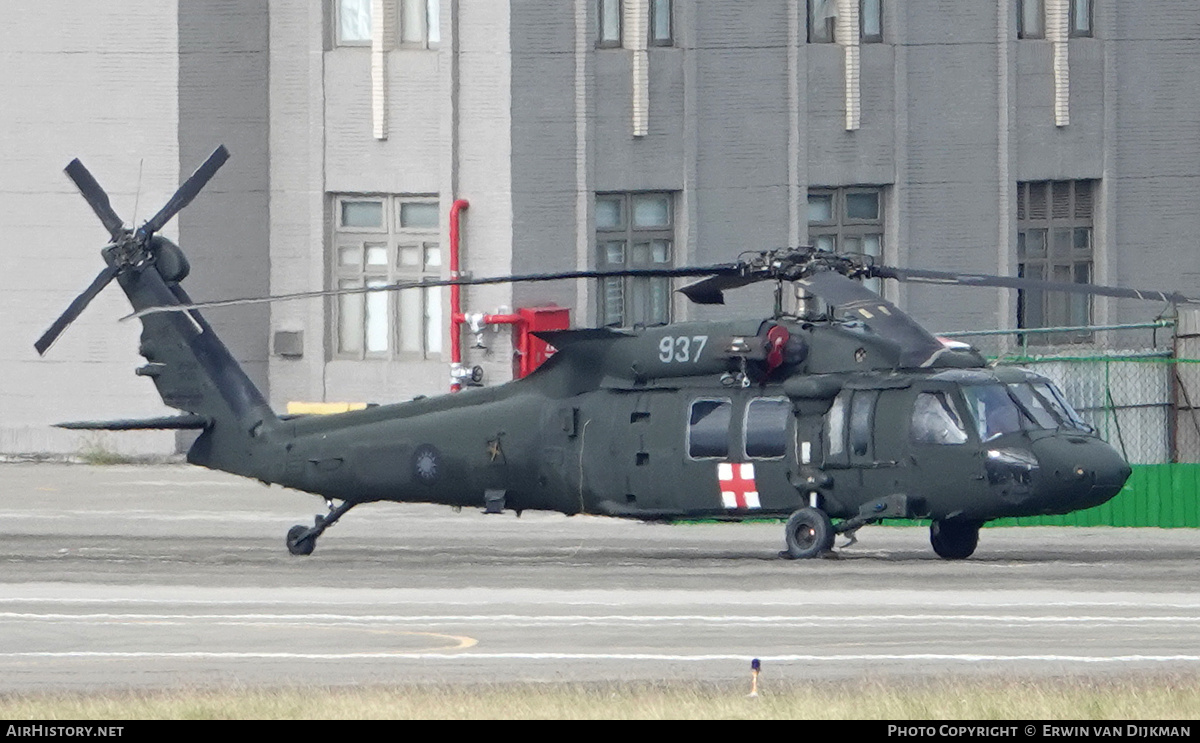 Aircraft Photo of 937 / 27322 | Sikorsky UH-60M Black Hawk (S-70A) | Taiwan - Air Force | AirHistory.net #763815