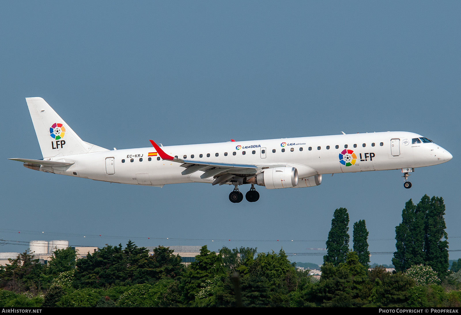Aircraft Photo of EC-KRJ | Embraer 195LR (ERJ-190-200LR) | Air Europa | AirHistory.net #763985