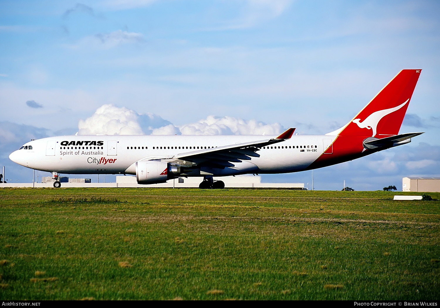 Aircraft Photo of VH-EBC | Airbus A330-202 | Qantas | AirHistory.net #764083