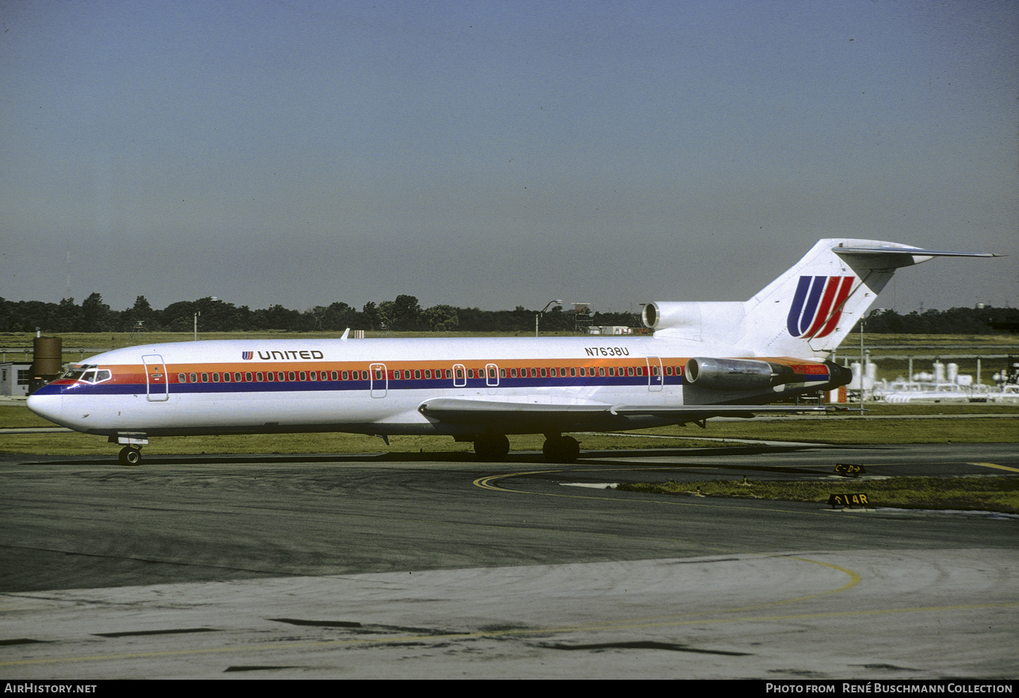 Aircraft Photo of N7638U | Boeing 727-222 | United Airlines | AirHistory.net #764096