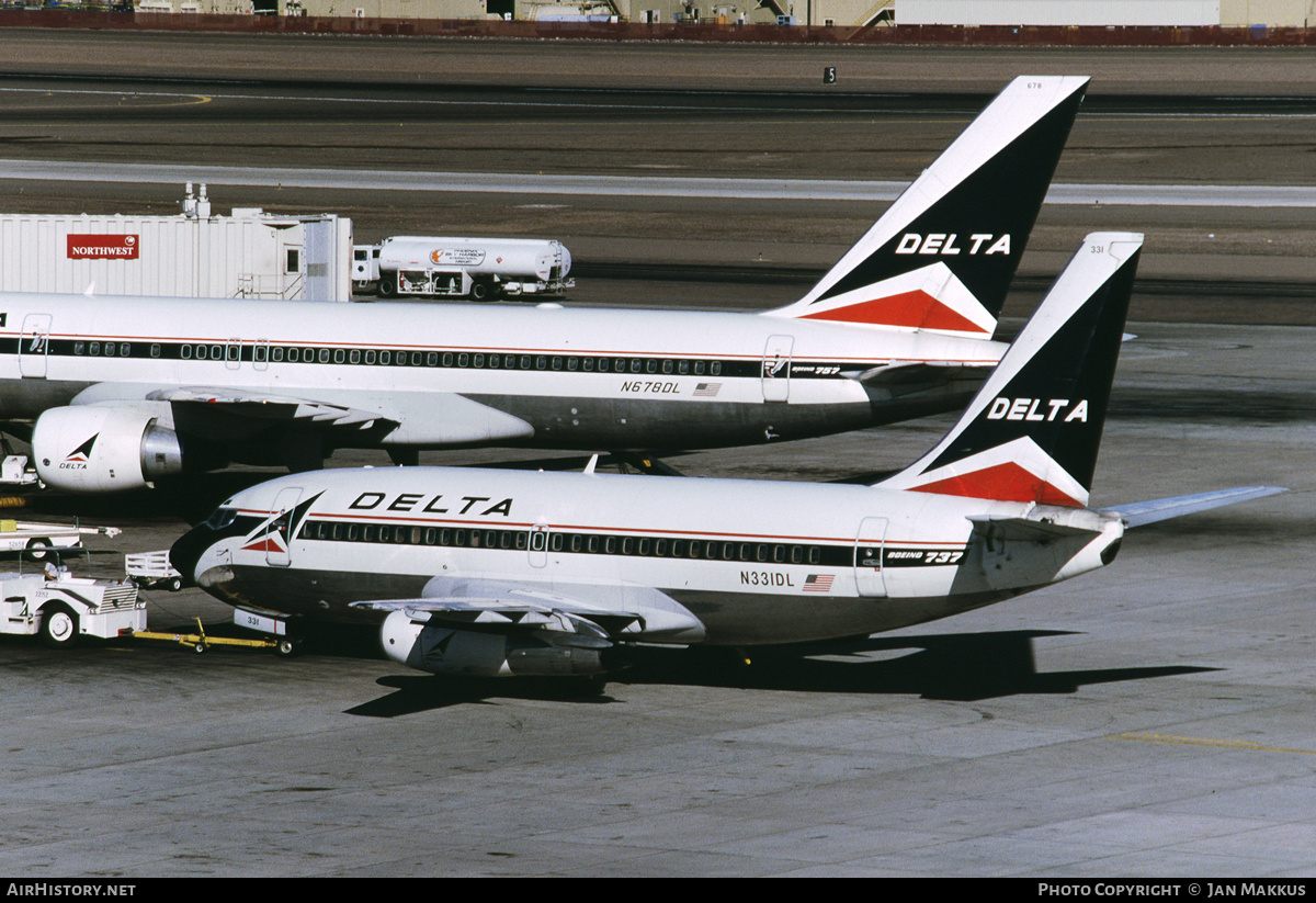 Aircraft Photo of N331DL | Boeing 737-232/Adv | Delta Air Lines | AirHistory.net #764134