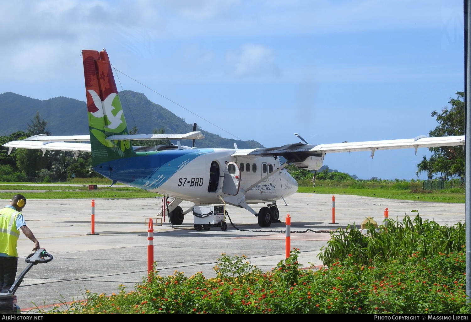 Aircraft Photo of S7-BRD | Viking DHC-6-400 Twin Otter | Air Seychelles | AirHistory.net #764169