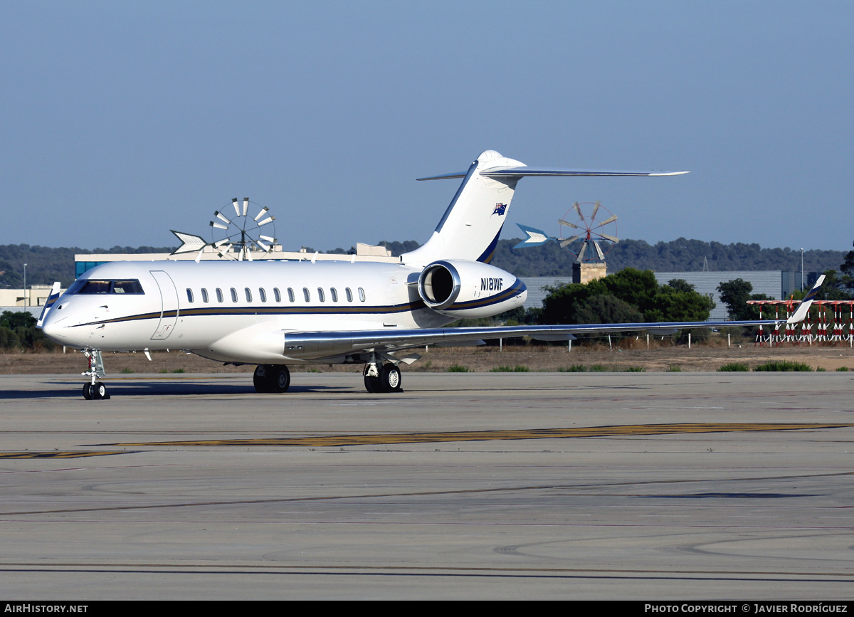 Aircraft Photo of N18WF | Bombardier Global Express XRS (BD-700-1A10) | AirHistory.net #764215