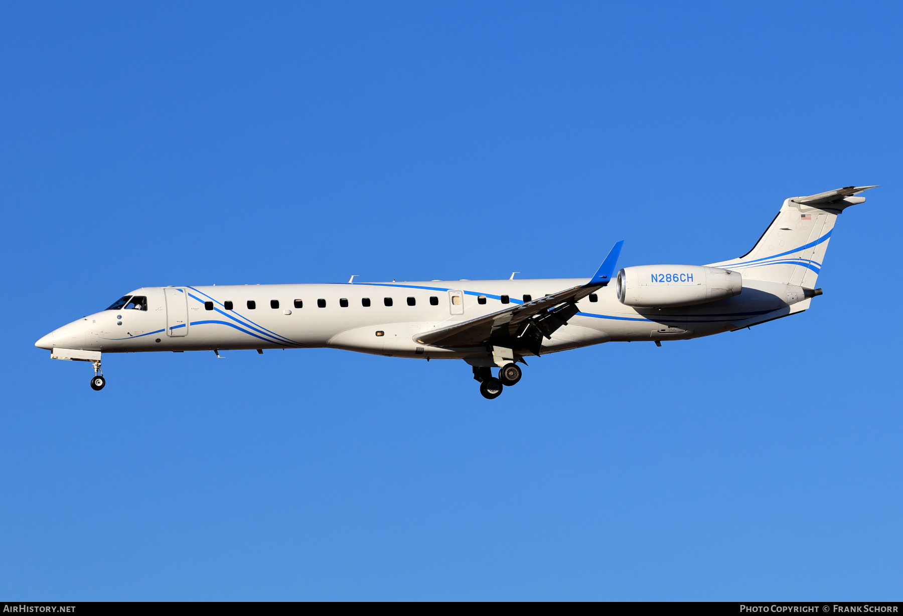 Aircraft Photo of N286CH | Embraer ERJ-145XR (EMB-145XR) | AirHistory.net #764276