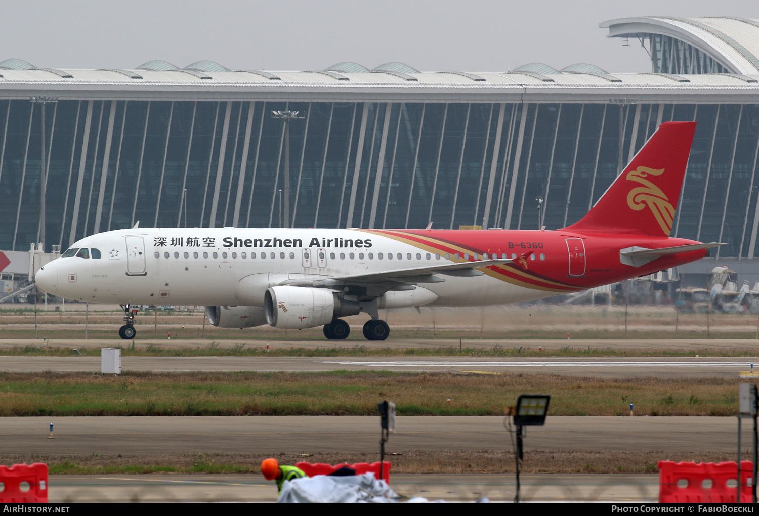Aircraft Photo of B-6360 | Airbus A320-214 | Shenzhen Airlines | AirHistory.net #764314