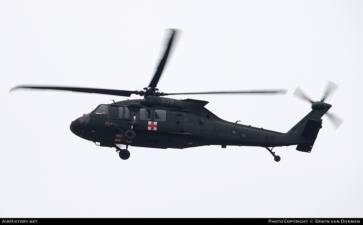 Aircraft Photo of 939 / 27324 | Sikorsky UH-60M Black Hawk (S-70A) | Taiwan - Air Force | AirHistory.net #764334