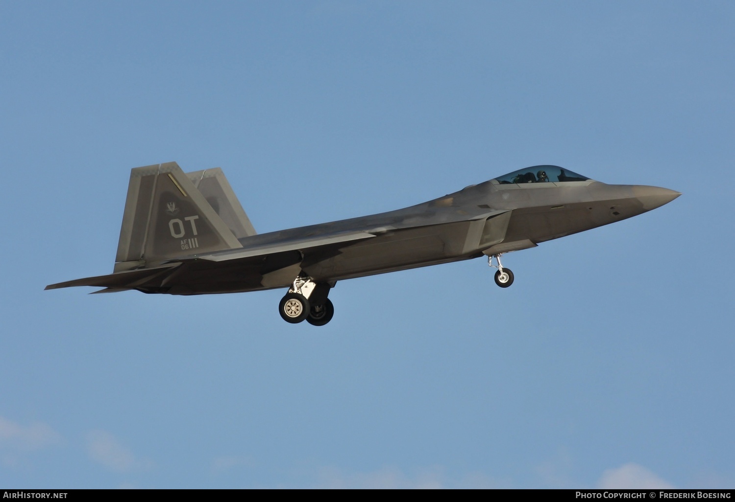 Aircraft Photo of 06-4111 / AF06-111 | Lockheed Martin F-22A Raptor | USA - Air Force | AirHistory.net #764338