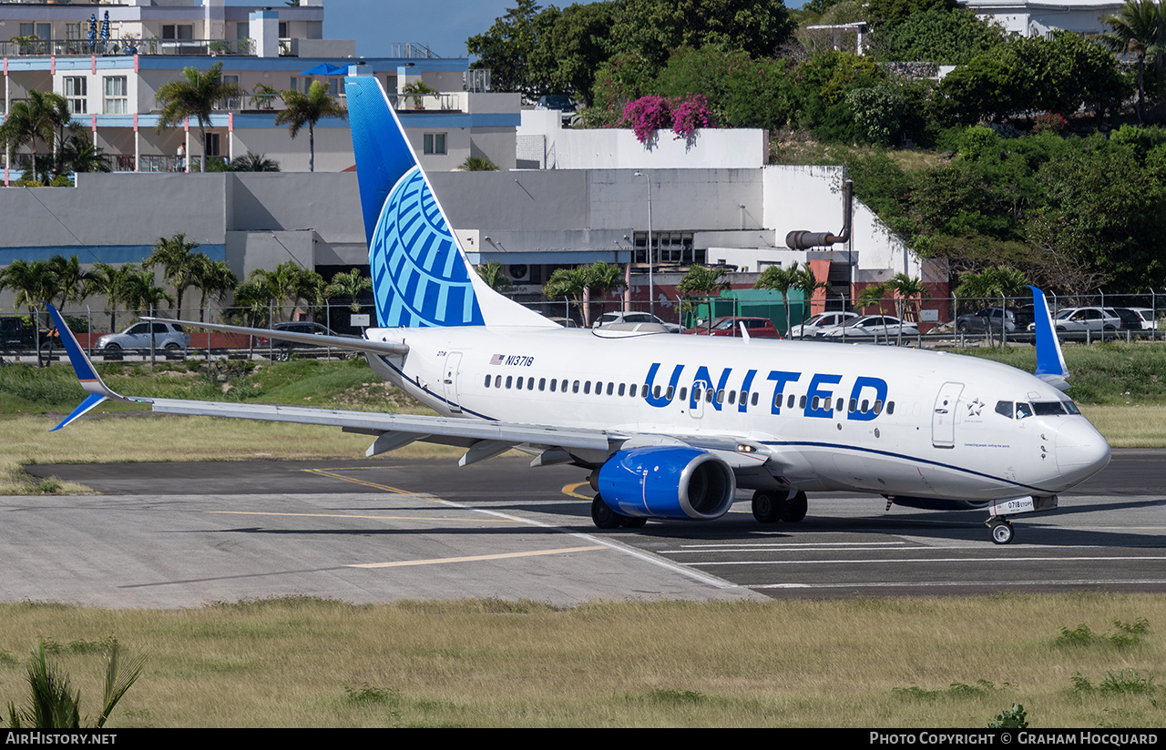 Aircraft Photo of N13718 | Boeing 737-724 | United Airlines | AirHistory.net #764374