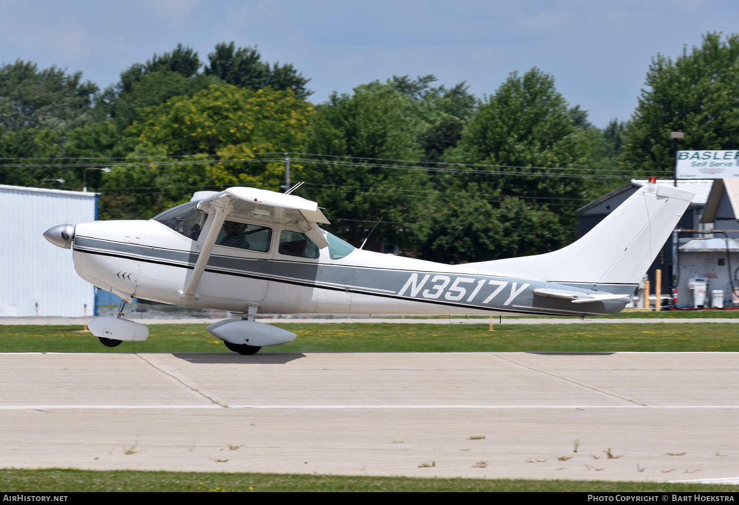 Aircraft Photo of N3517Y | Cessna 182E | AirHistory.net #764390