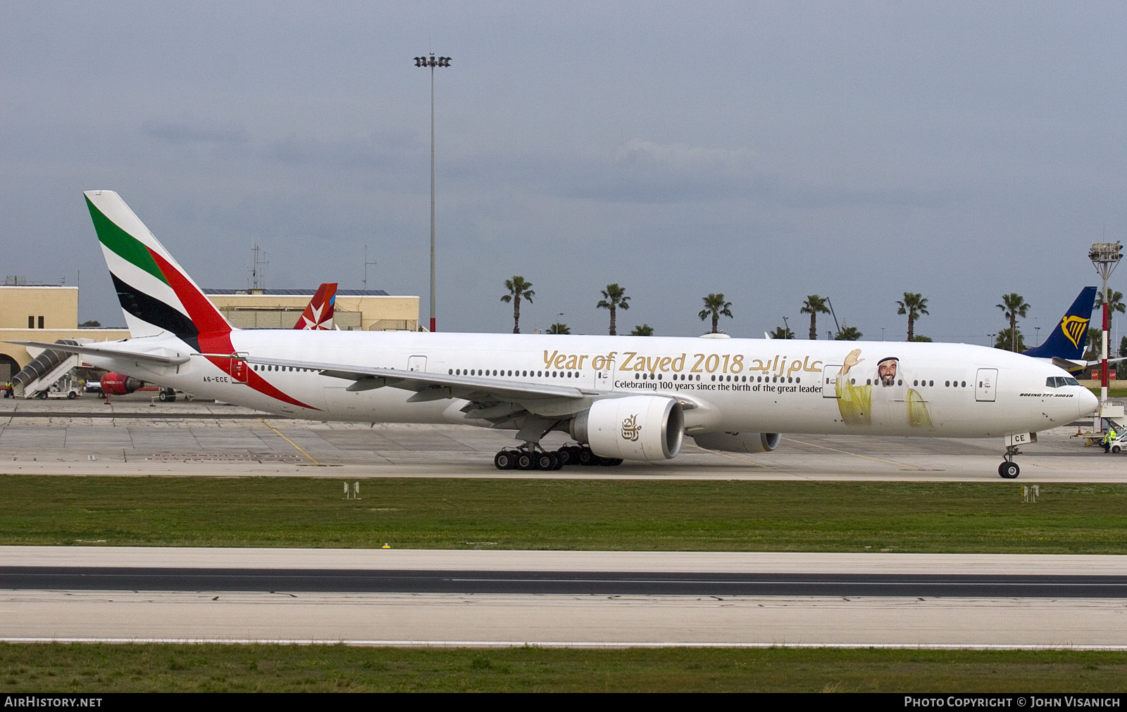 Aircraft Photo of A6-ECE | Boeing 777-31H/ER | Emirates | AirHistory.net #764543