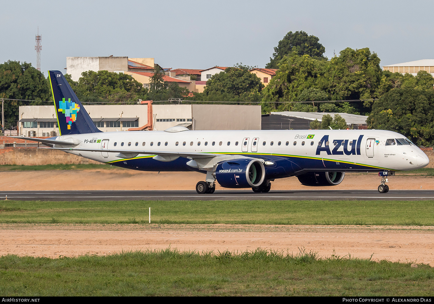 Aircraft Photo of PS-AEW | Embraer 195-E2 (ERJ-190-400 STD) | Azul Linhas Aéreas Brasileiras | AirHistory.net #764600
