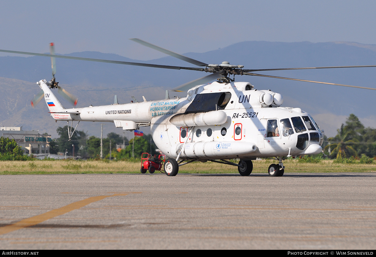 Aircraft Photo of RA-25521 | Mil Mi-8AMT | United Nations Humanitarian Air Service | AirHistory.net #764754
