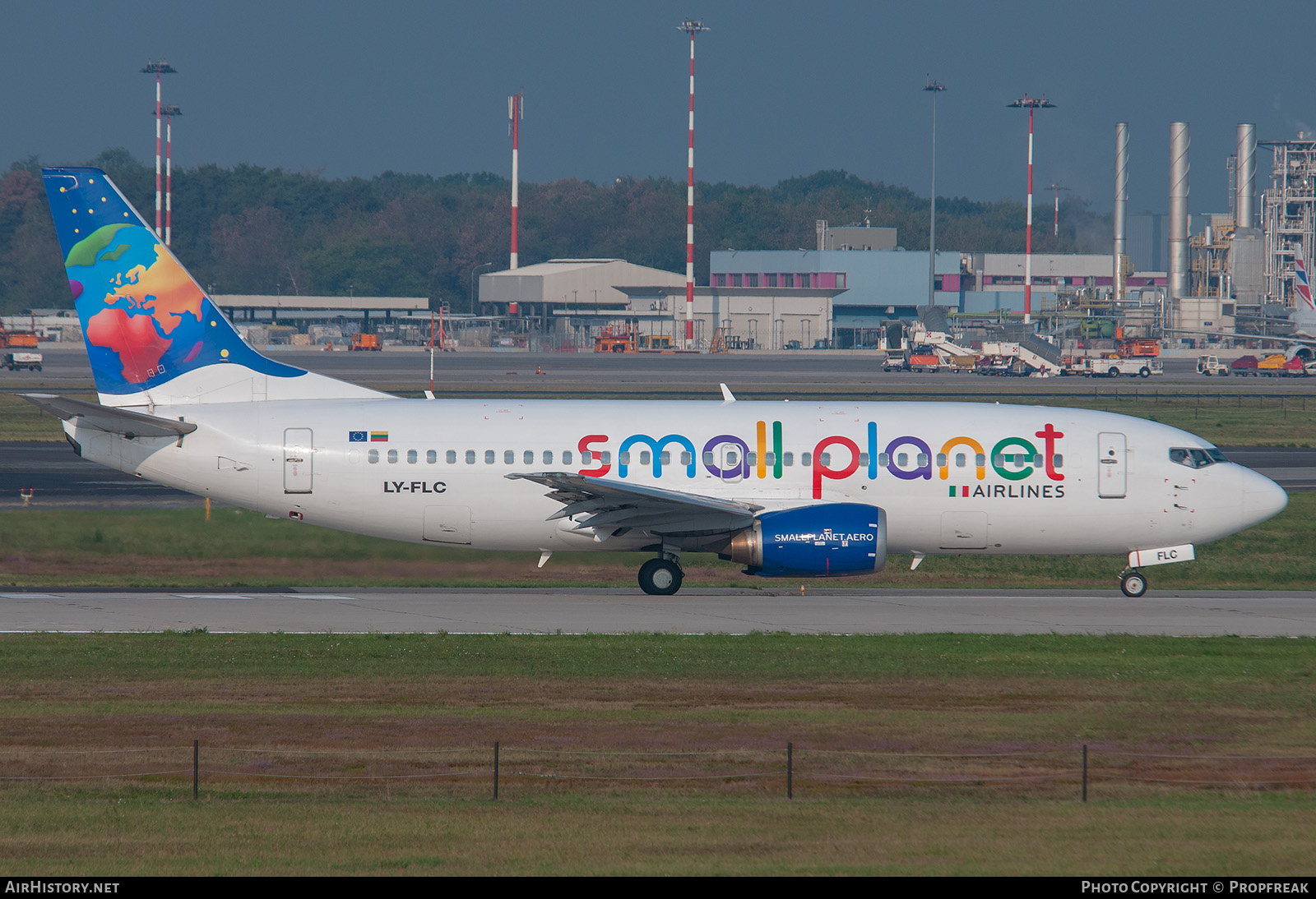 Aircraft Photo of LY-FLC | Boeing 737-31S | Small Planet Airlines | AirHistory.net #764876