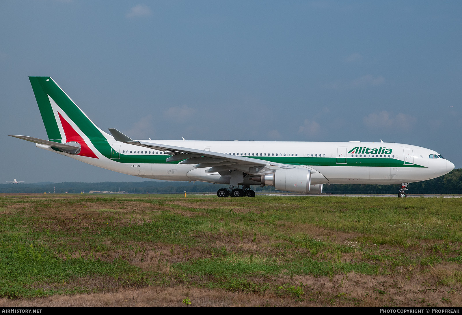 Aircraft Photo of EI-EJI | Airbus A330-202 | Alitalia | AirHistory.net #764890