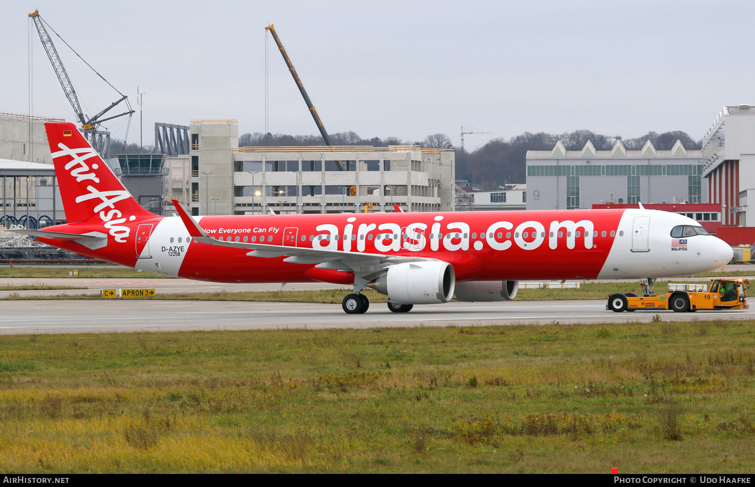 Aircraft Photo of D-AZYE / 9M-VAE | Airbus A321-251NX | AirAsia | AirHistory.net #764913