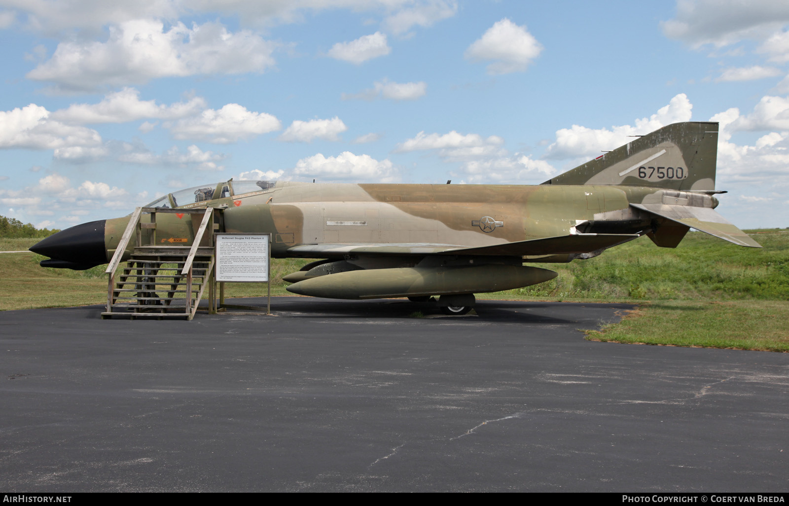 Aircraft Photo of 66-7500 / 67500 | McDonnell Douglas F-4D Phantom II | USA - Air Force | AirHistory.net #764939
