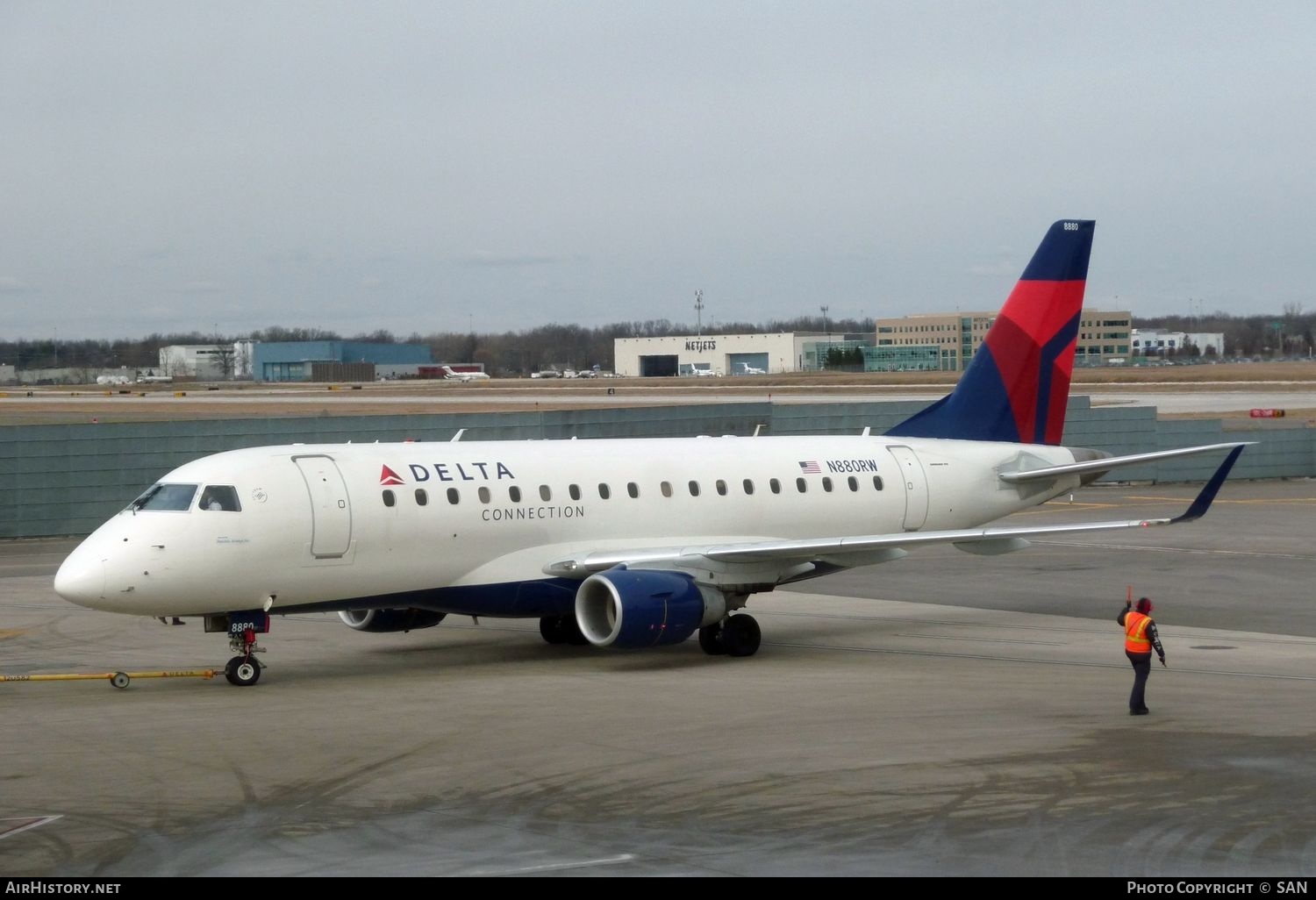 Aircraft Photo of N880RW | Embraer 170LR (ERJ-170-100LR) | Delta Connection | AirHistory.net #765037