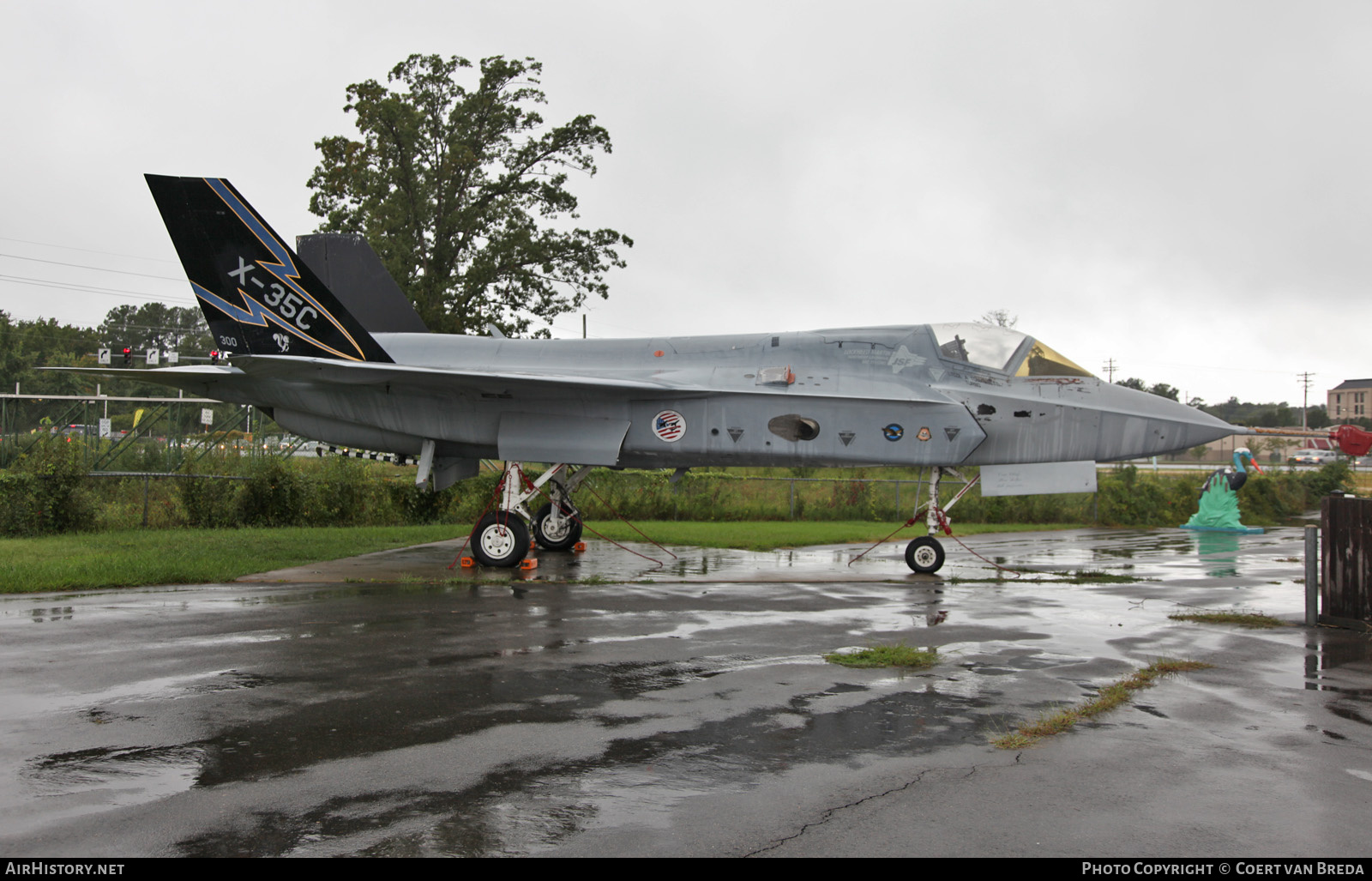 Aircraft Photo of 300 | Lockheed Martin X-35C Lightning II | AirHistory.net #765060