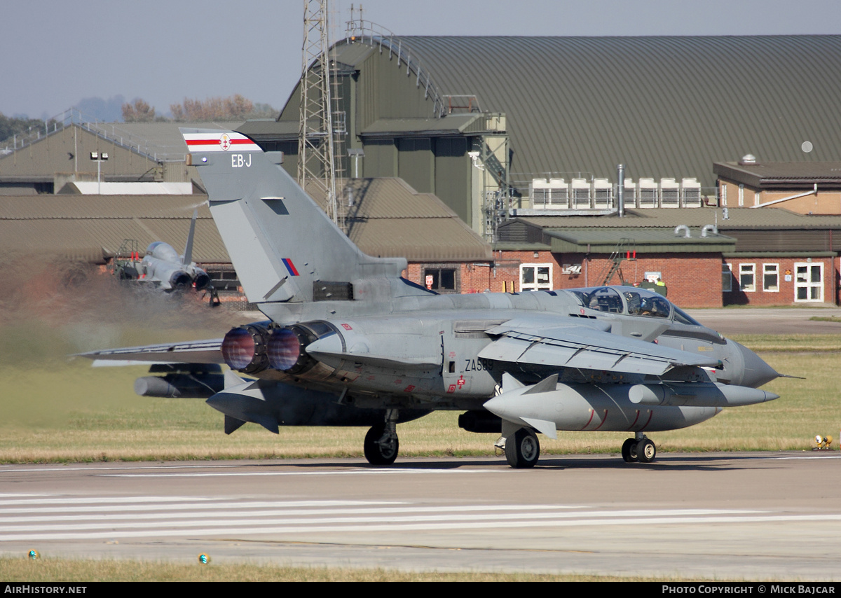 Aircraft Photo of ZA589 | Panavia Tornado GR4 | UK - Air Force | AirHistory.net #765155