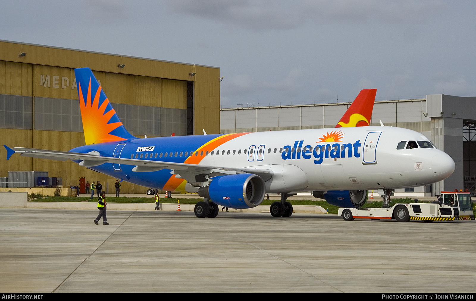Aircraft Photo of EC-HGZ | Airbus A320-214 | Allegiant Air | AirHistory.net #765191