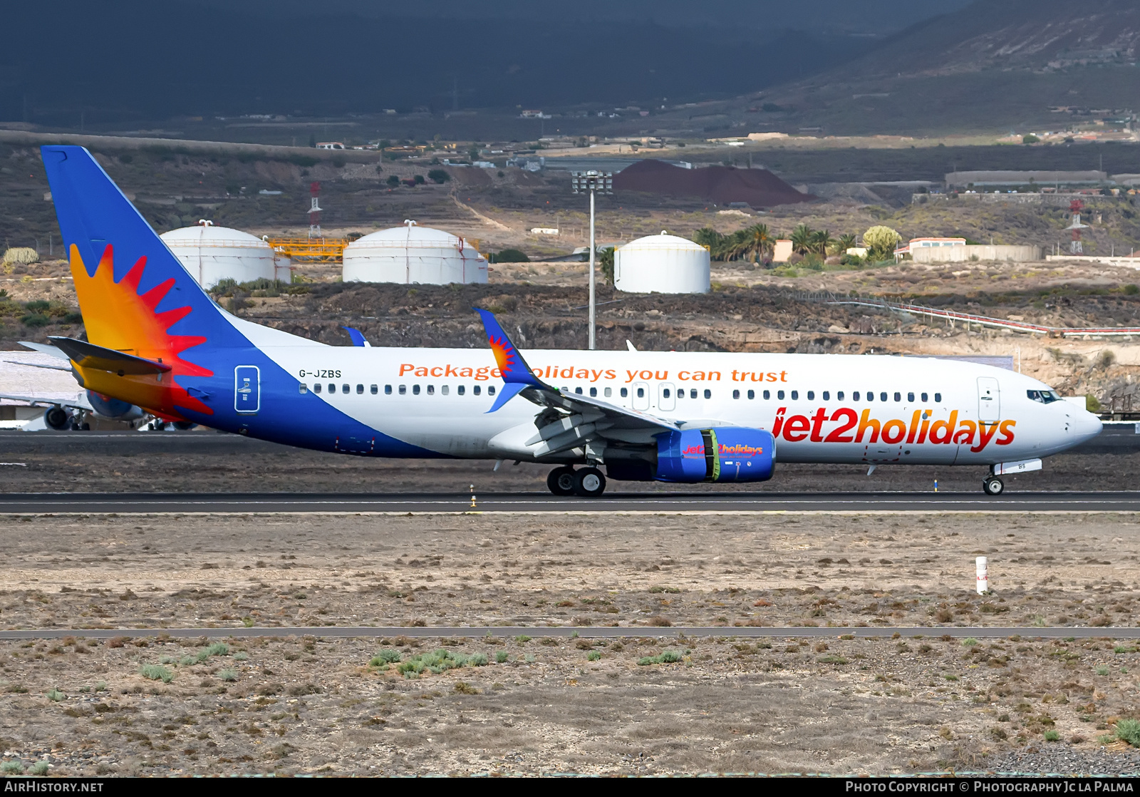Aircraft Photo of G-JZBS | Boeing 737-800 | Jet2 Holidays | AirHistory.net #765279