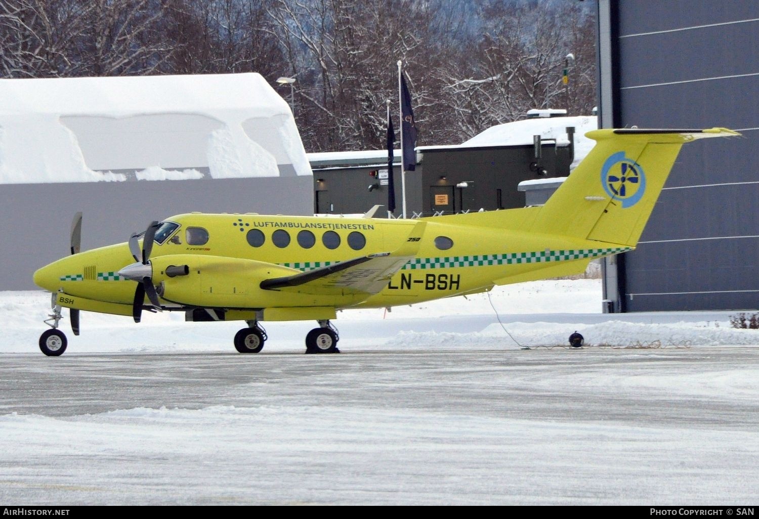 Aircraft Photo of LN-BSH | Textron 260 King Air (B200GT) | Scandinavian Air Ambulance - SAA | AirHistory.net #765359