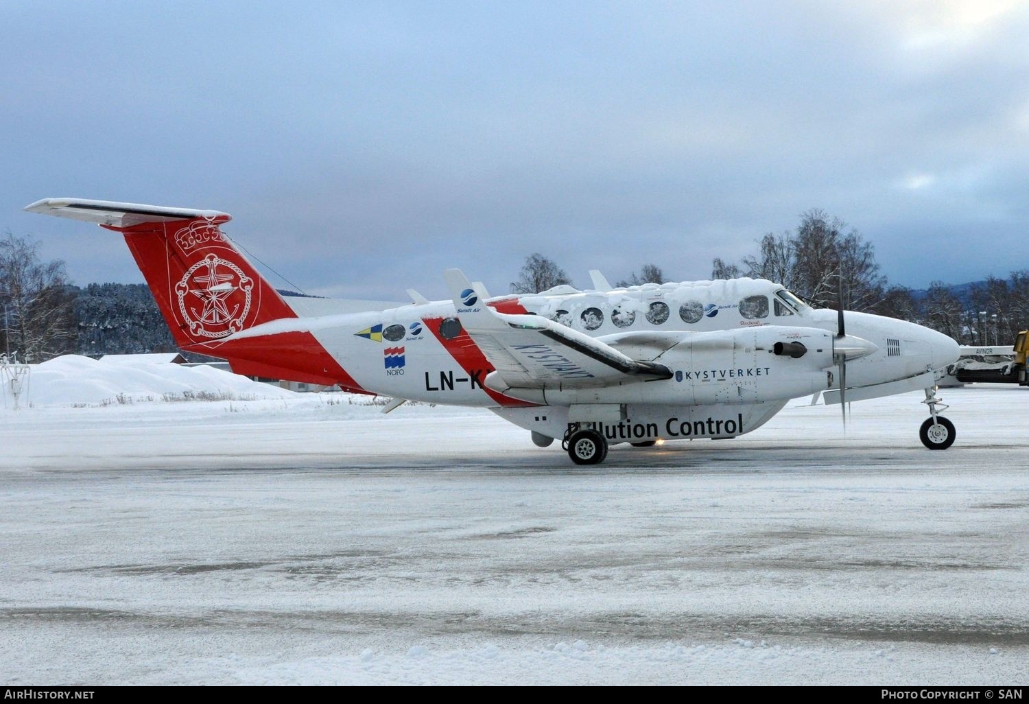 Aircraft Photo of LN-KYV | Hawker Beechcraft 350ER King Air MP (B300) | Kystverket | AirHistory.net #765362