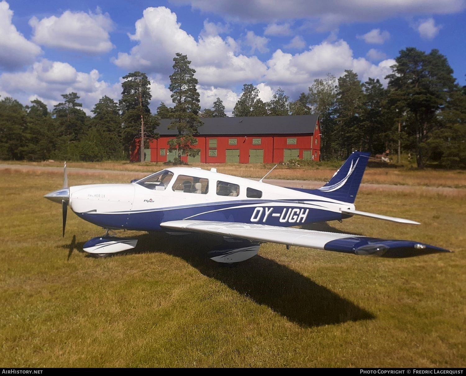 Aircraft Photo of OY-UGH | Piper PA-28-181 Archer LX | AirHistory.net #765370