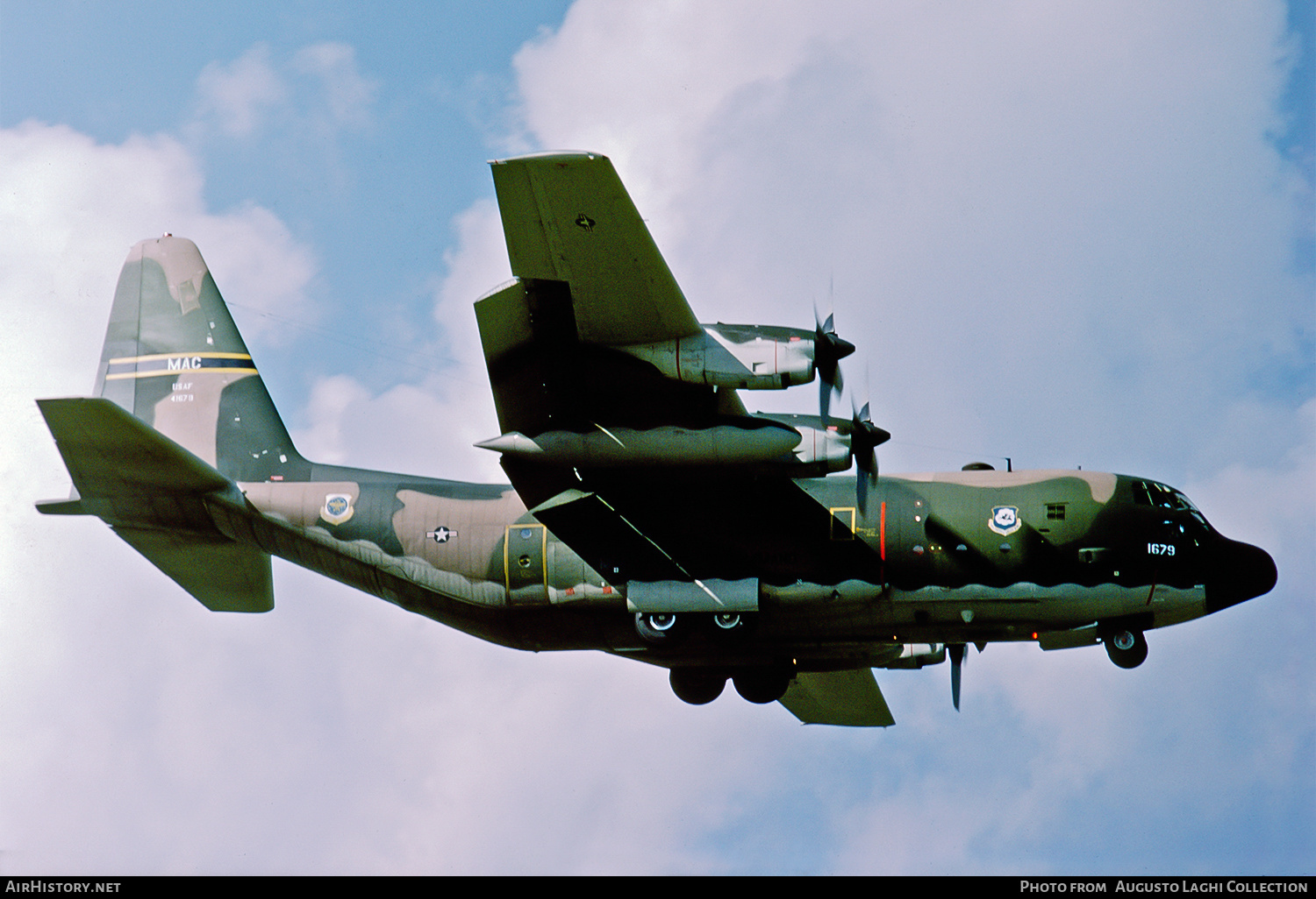 Aircraft Photo of 74-1679 / 41679 | Lockheed C-130H Hercules | USA - Air Force | AirHistory.net #765409