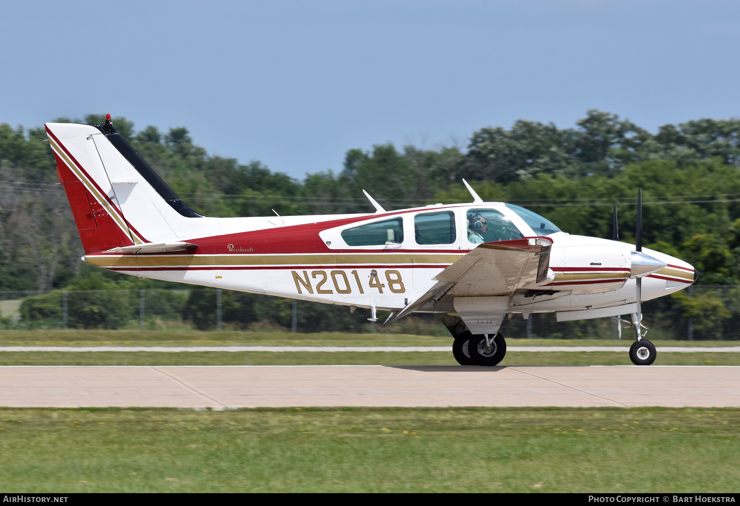 Aircraft Photo of N20148 | Beech 95-B55 Baron | AirHistory.net #765473