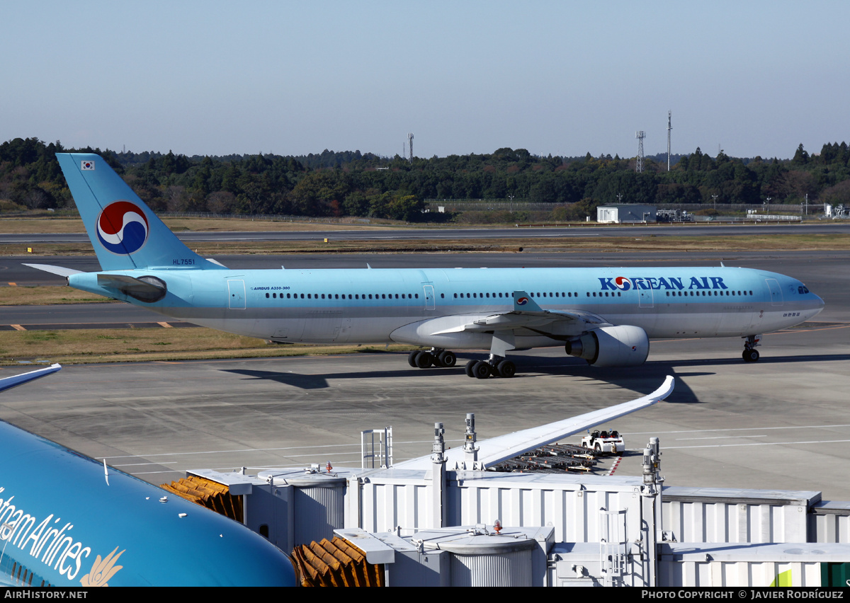 Aircraft Photo of HL7551 | Airbus A330-322 | Korean Air | AirHistory.net #765494