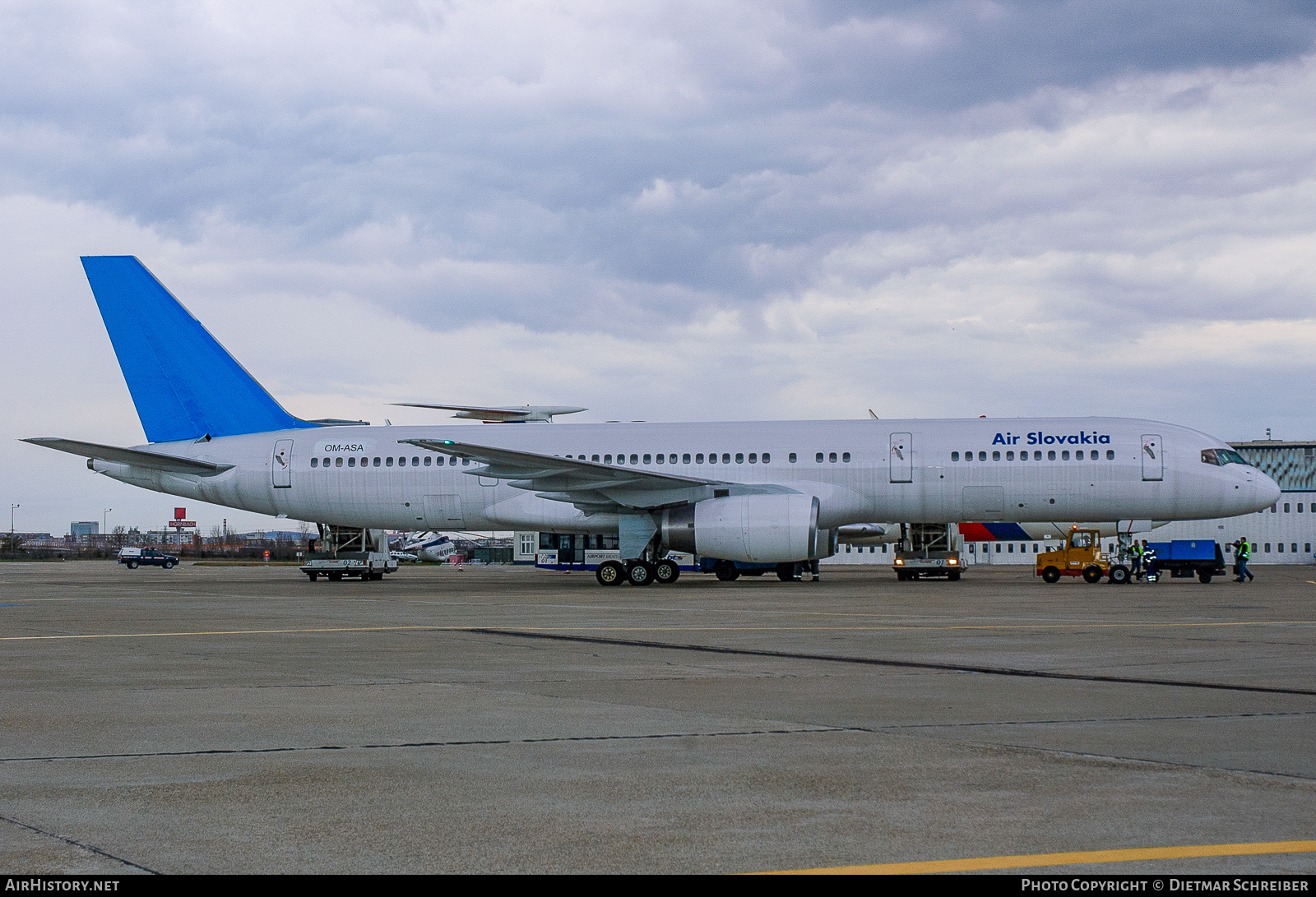 Aircraft Photo of OM-ASA | Boeing 757-236 | Air Slovakia | AirHistory.net #765608