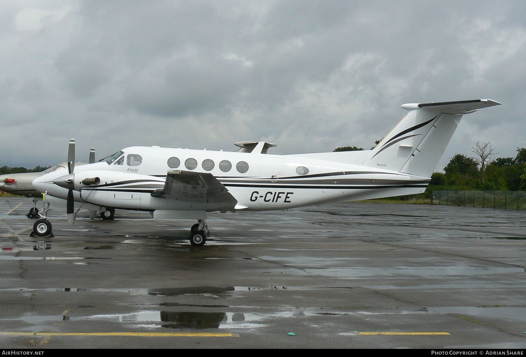 Aircraft Photo of G-CIFE | Raytheon B200 King Air | AirHistory.net #765696