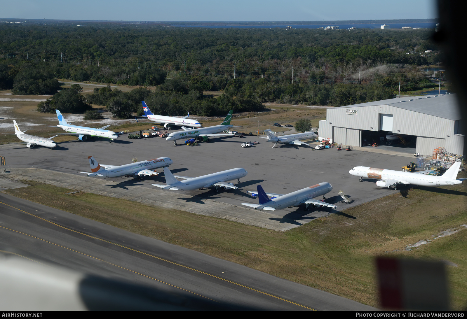 Airport photo of Orlando - Sanford International (KSFB / SFB) in Florida, United States | AirHistory.net #765895