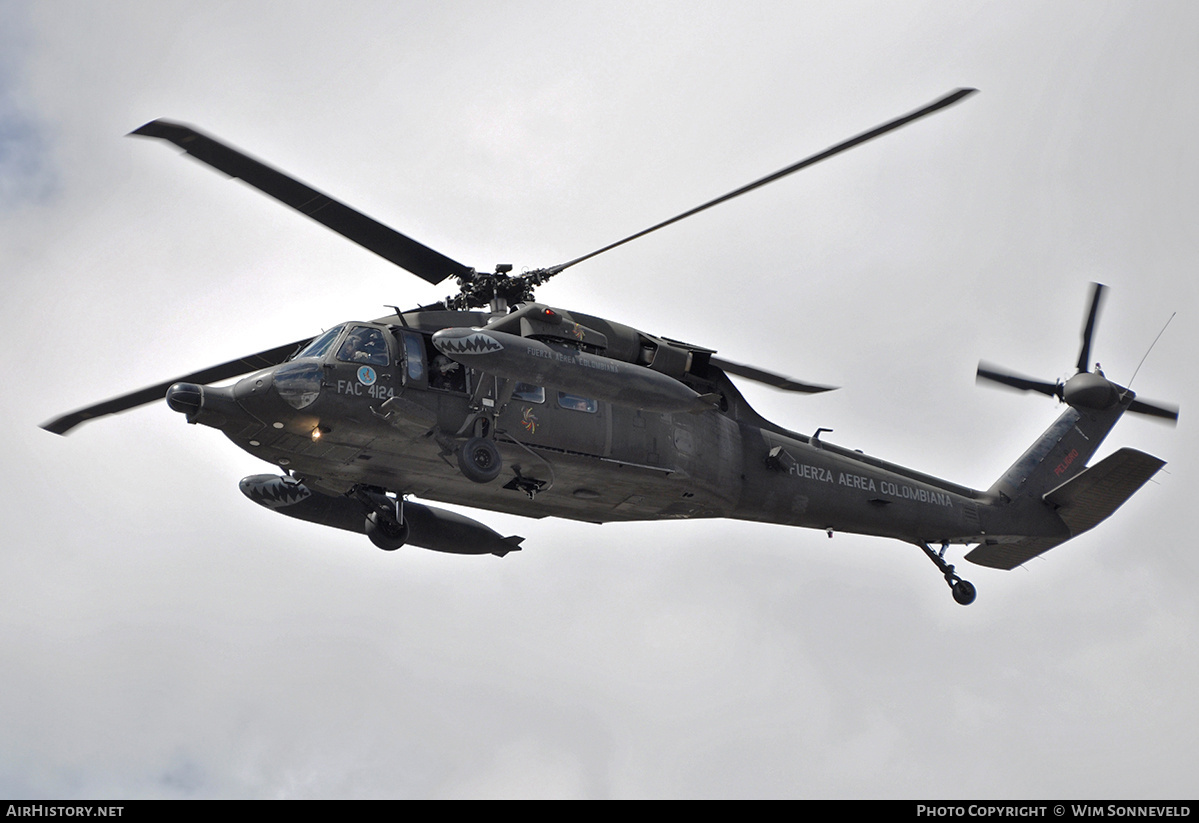 Aircraft Photo of FAC4124 | Sikorsky AH-60L Arpia III | Colombia - Air Force | AirHistory.net #765961