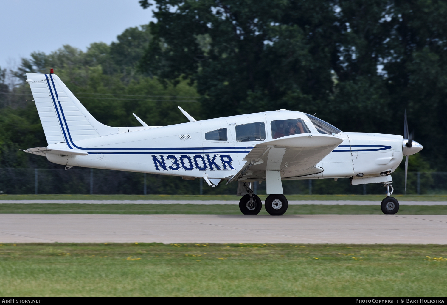 Aircraft Photo of N300KR | Piper PA-28R-200 Cherokee Arrow | AirHistory.net #765962
