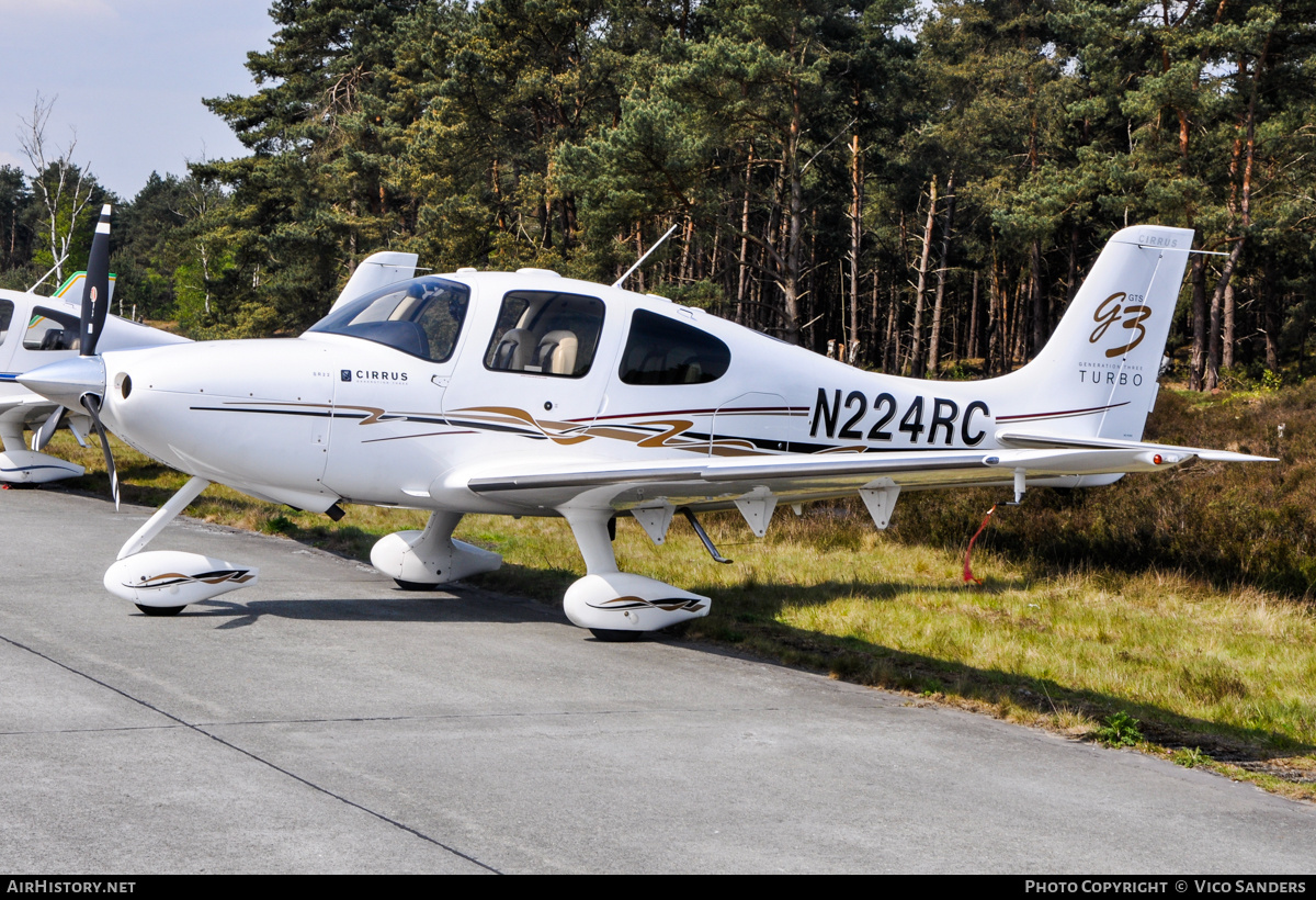 Aircraft Photo of N224RC | Cirrus SR-22 G3-GTS Turbo | AirHistory.net #766022