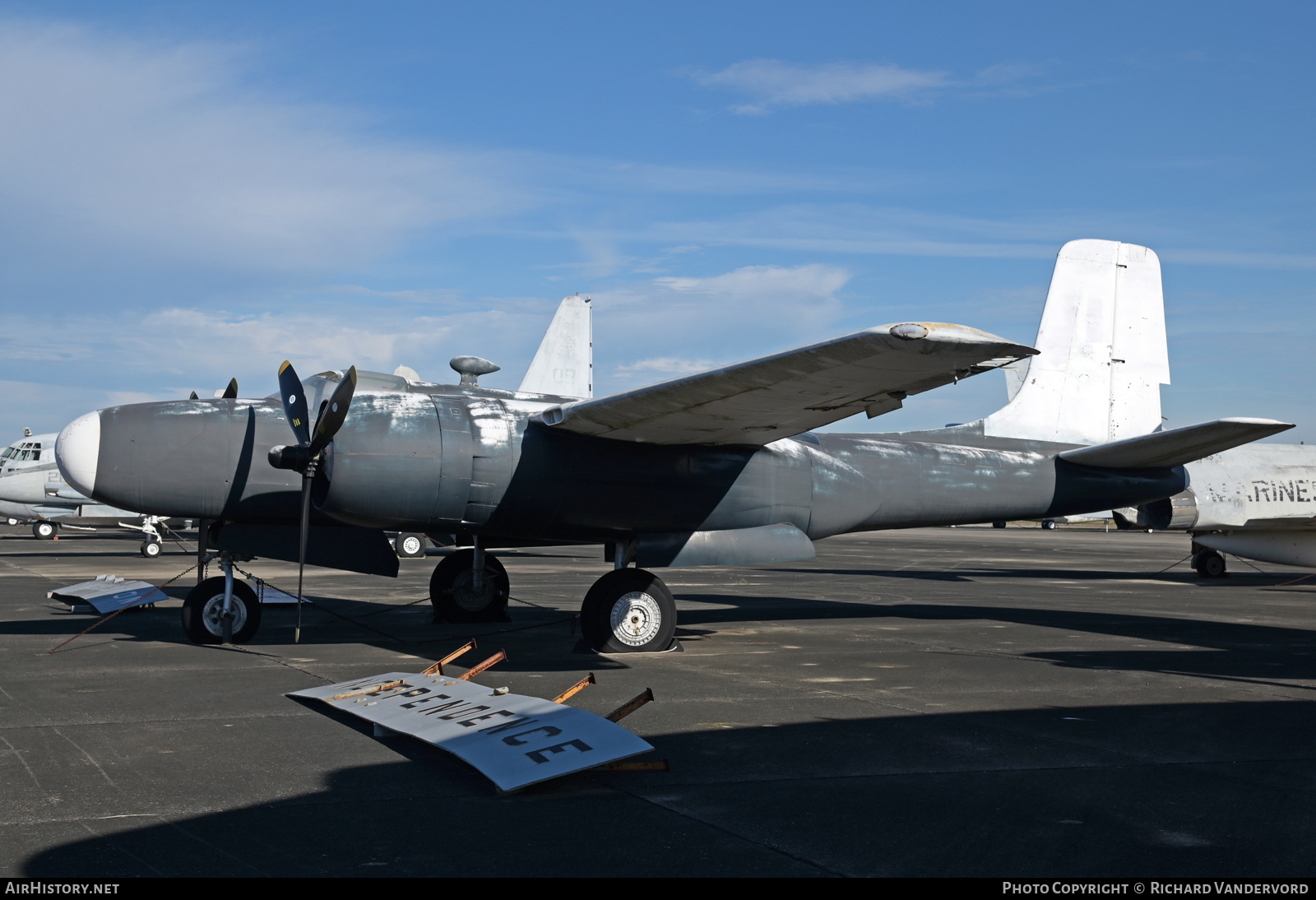 Aircraft Photo of N142ER | On Mark Marketeer | AirHistory.net #766154