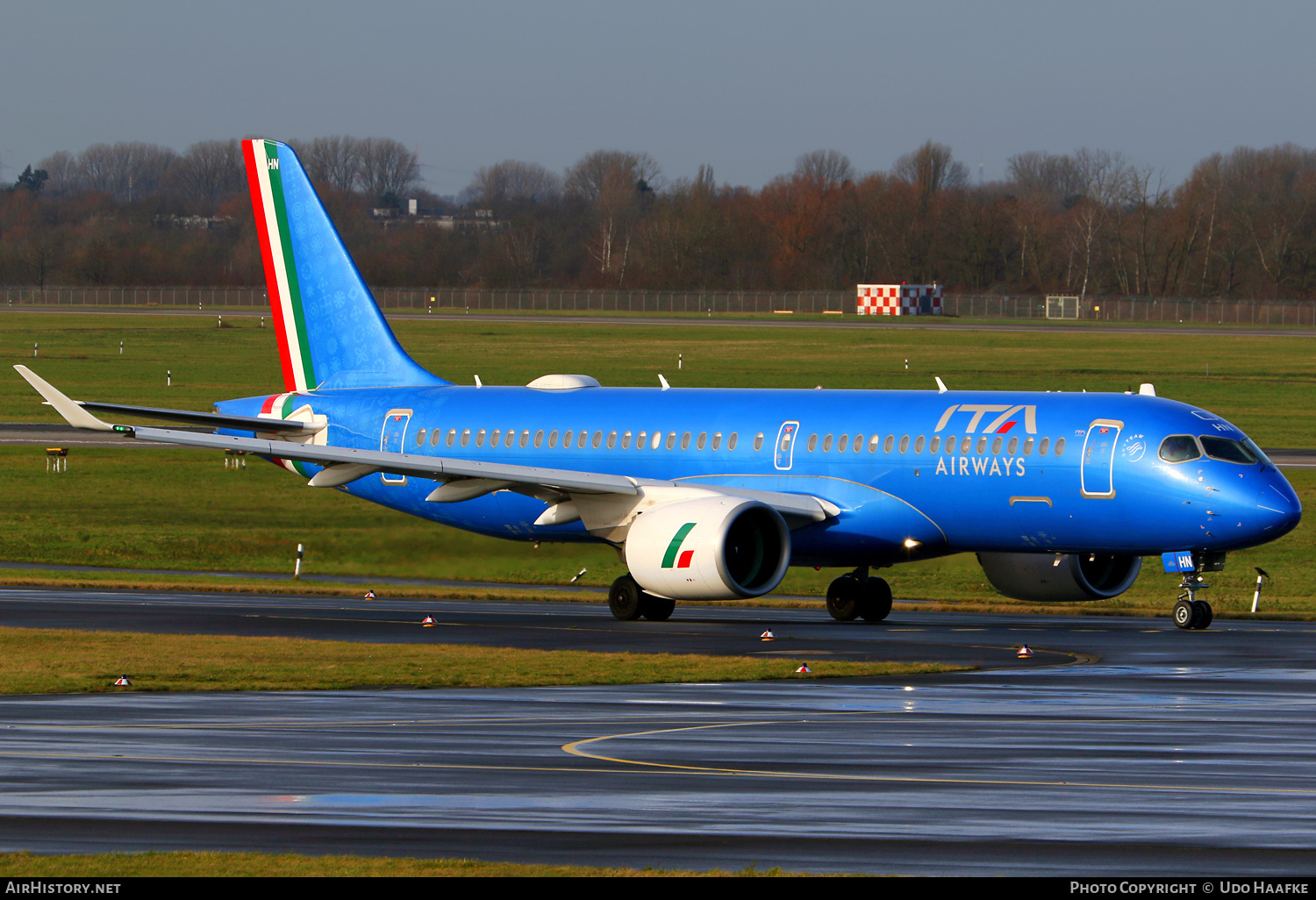 Aircraft Photo of EI-HHN | Airbus A220-371 (BD-500-1A11) | ITA Airways | AirHistory.net #766316