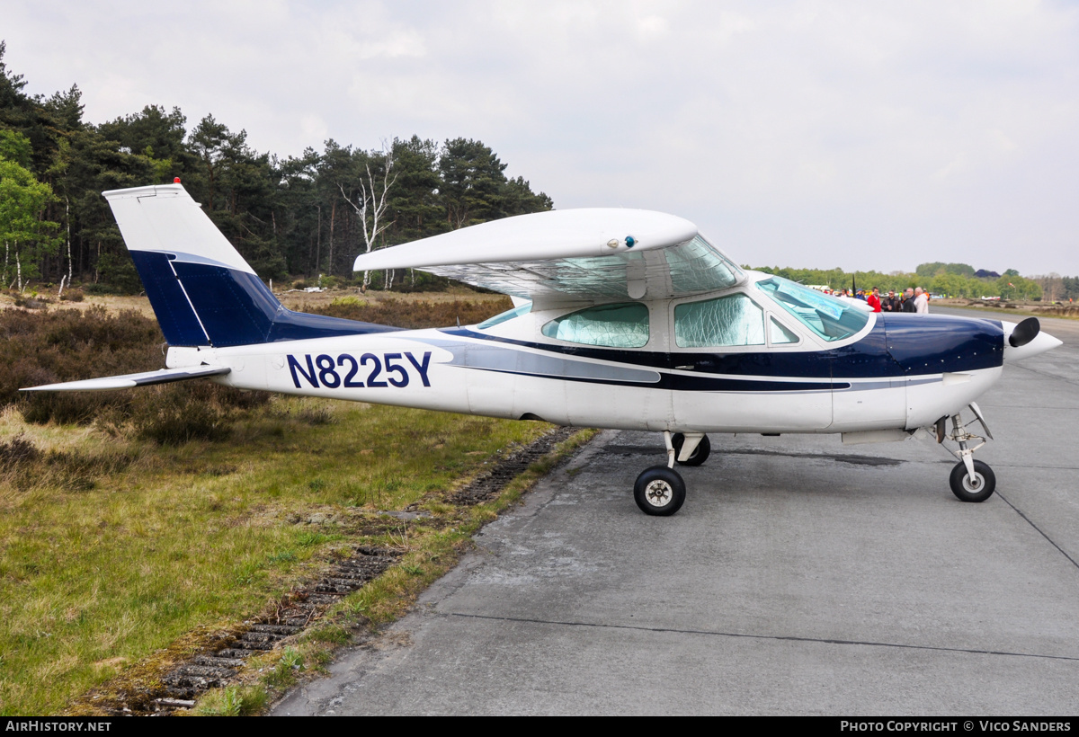 Aircraft Photo of N8225Y | Cessna 177RG Cardinal RG | AirHistory.net #766537