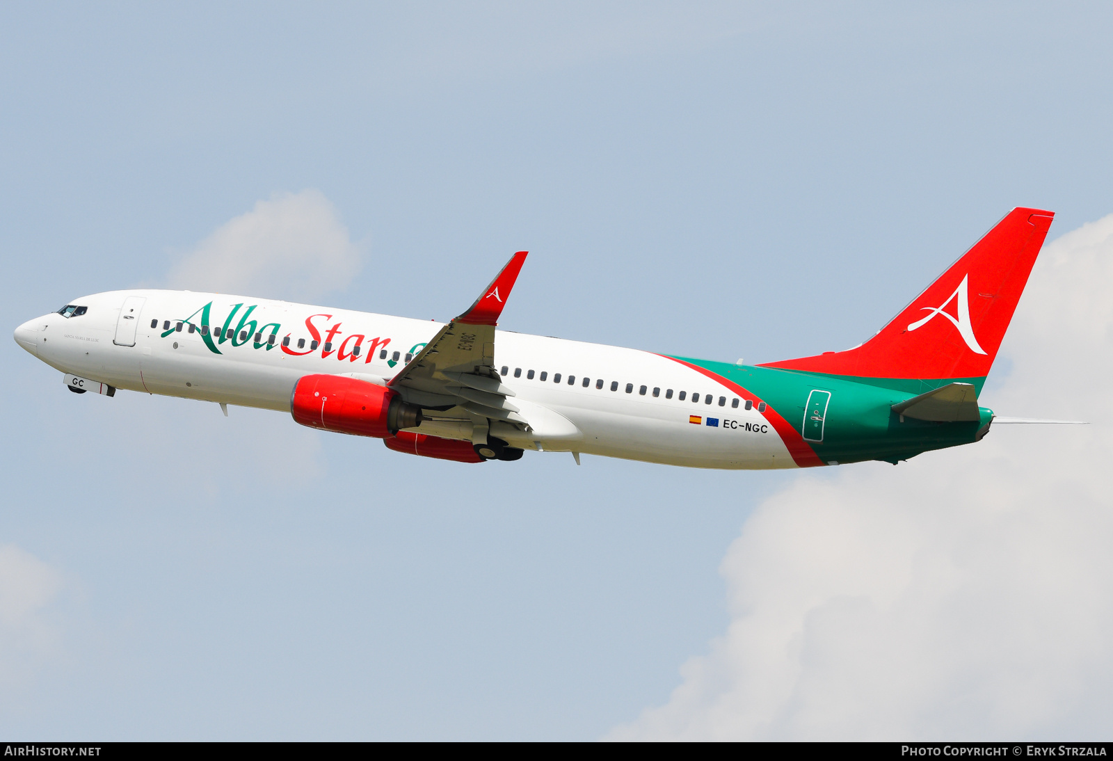 Aircraft Photo of EC-NGC | Boeing 737-809 | AlbaStar | AirHistory.net #766554