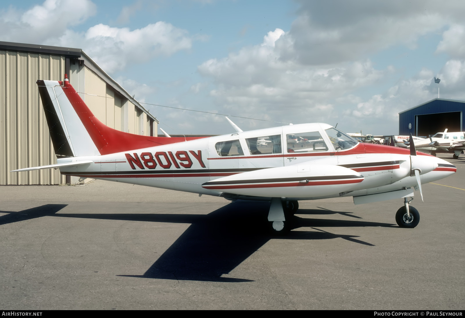 Aircraft Photo of N8019Y | Piper PA-30-160 Twin Comanche B | AirHistory.net #766592