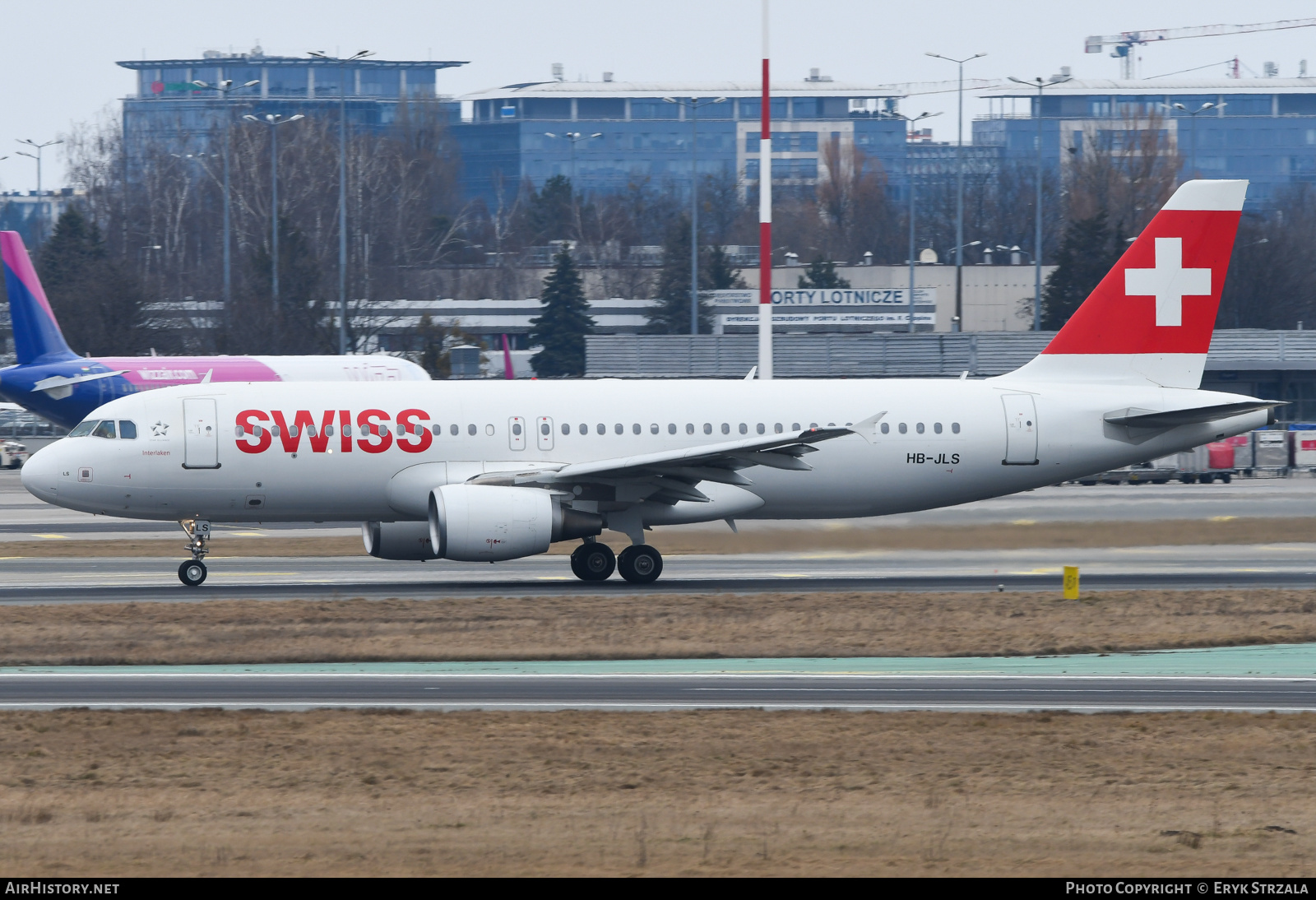 Aircraft Photo of HB-JLS | Airbus A320-214 | Swiss International Air Lines | AirHistory.net #766620