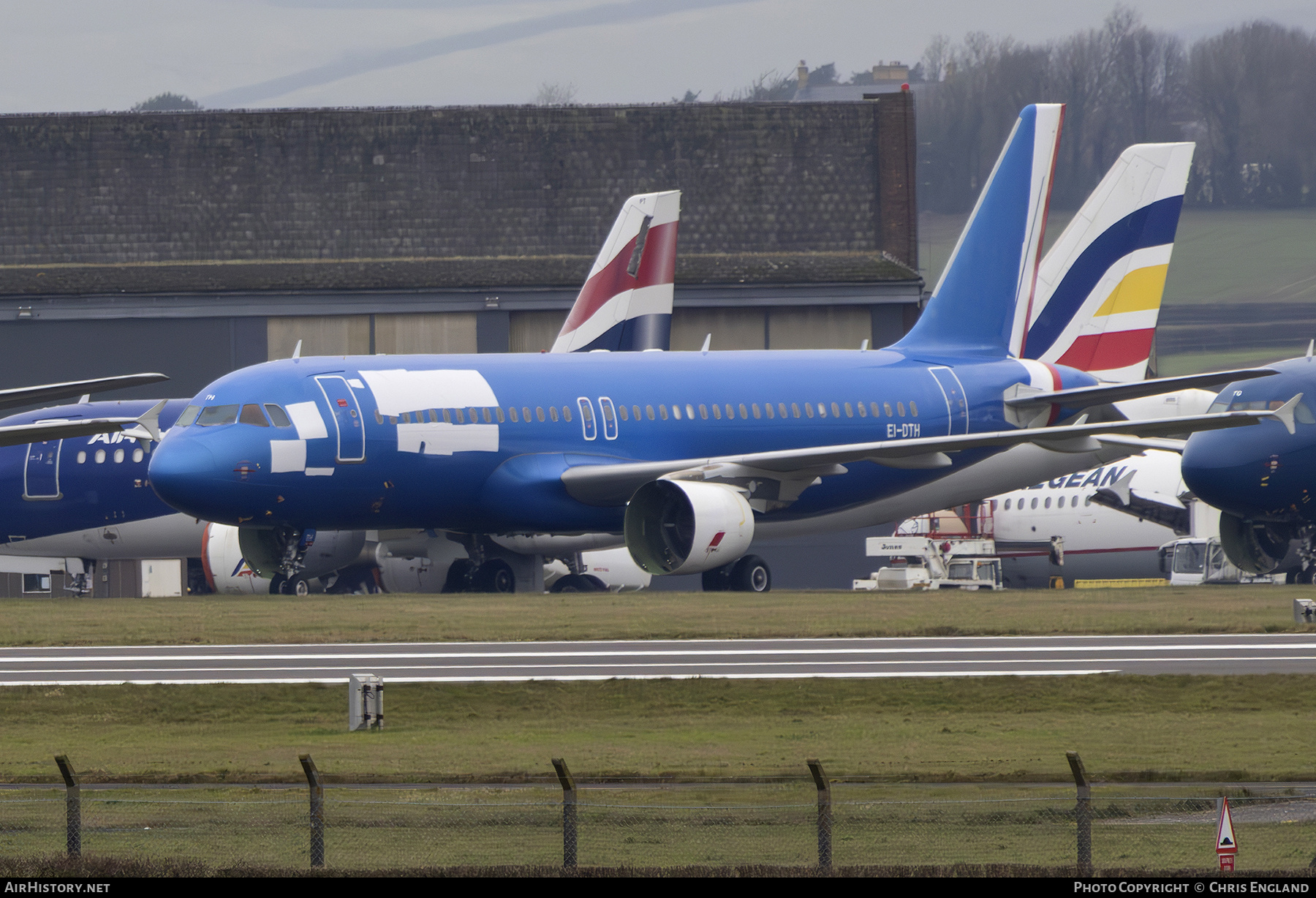 Aircraft Photo of EI-DTH | Airbus A320-216 | AirHistory.net #766678