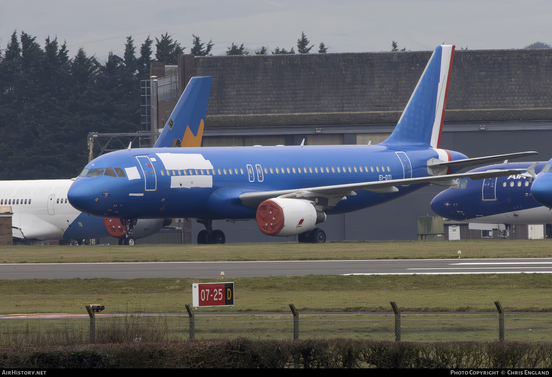 Aircraft Photo of EI-DTI | Airbus A320-216 | AirHistory.net #766707