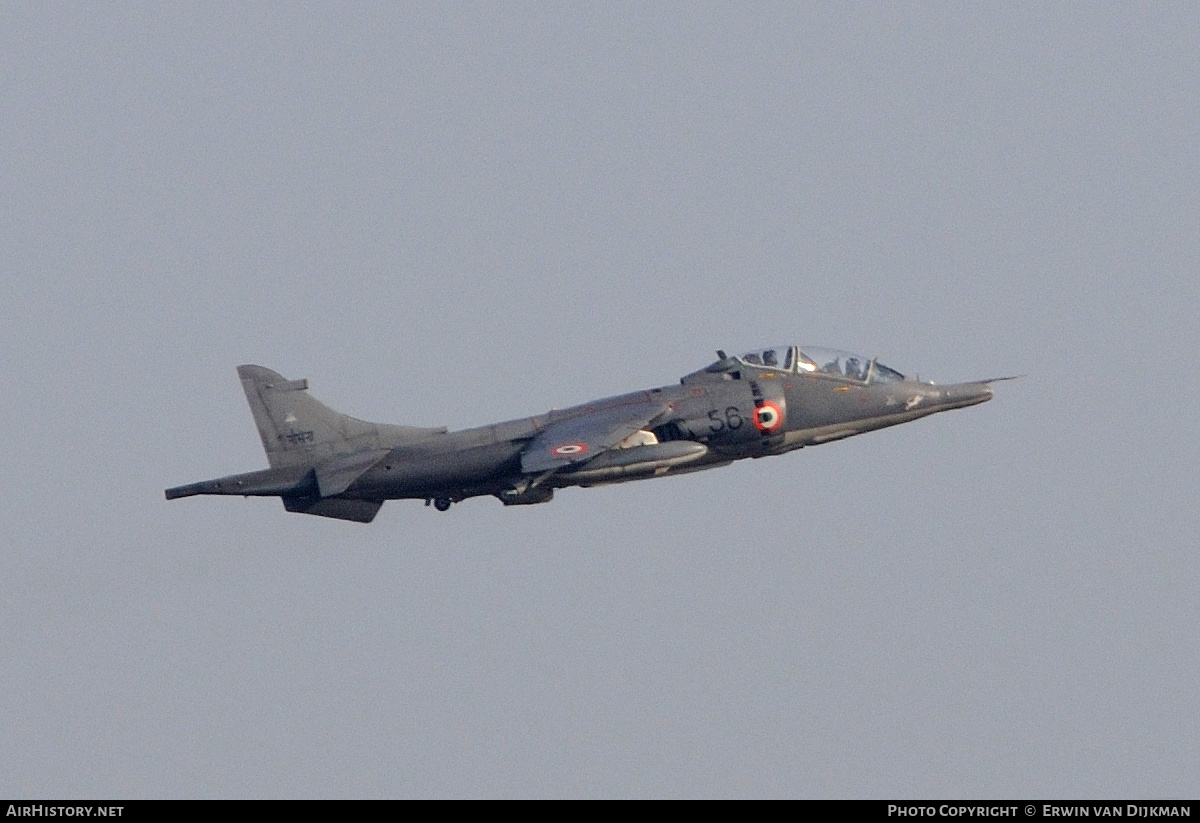 Aircraft Photo of IN656 | Hawker Siddeley Harrier T4(I) | India - Navy | AirHistory.net #766874